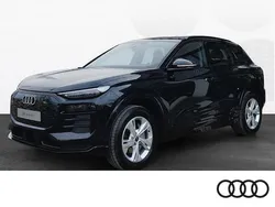 Mythosschwarz metallic Gebraucht 2025 Audi Q6 e-tron Ambiente SUV | 60.980 € (Guter Preis)