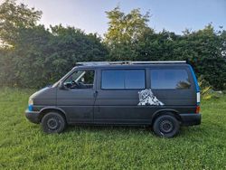 Schwarz Gebraucht 1997 VW T4 Van | 3.000 €