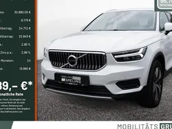 Weiß Gebraucht 2022 Volvo XC40 Inscription SUV | 30.890 € (Guter Preis)