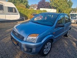 Blau Gebraucht 2008 Ford Fusion Style Limousine | 3.980 € (Teuer)