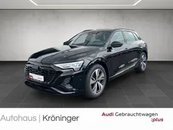 Mythosschwarz metallic Gebraucht 2024 Audi Q8 e-tron S-Line SUV | 64.990 €