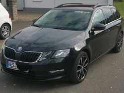 Schwarz Gebraucht 2020 Skoda Octavia G-TEC Active Kombi | 18.000 € (Teuer)