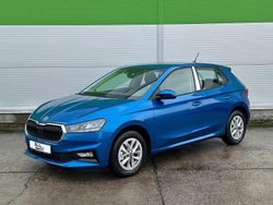 Blau Neu 2025 Skoda 105 Limousine | 18.780 €