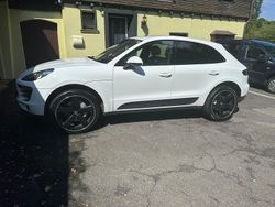 Weiß Gebraucht 2015 Porsche Macan S SUV | 25.500 € (Fairer Preis)