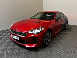 Rot Gebraucht 2017 Kia Stinger 3 Limousine | 29.990 € (Etwas zu teuer)