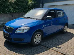 Blau Gebraucht 2010 Skoda Fabia Kleinwagen | 1.500 € (Superpreis)