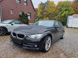 Schwarz Gebraucht 2016 BMW 320 Sport Line Kombi | 12.700 € (Guter Preis)