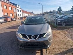 Grau Gebraucht 2016 Nissan Qashqai Visia SUV | 7.599 € (Superpreis)