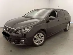Lackierung schwarz perla nera/me Gebraucht 2020 Peugeot 308 Active Kombi | 10.980 € (Guter Preis)