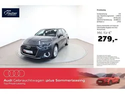 Grau Gebraucht 2024 Audi A3 Sportback Advanced Limousine | 31.740 € (Superpreis)