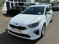 Weiß Gebraucht 2019 Kia Ceed Vision Kombi | 12.450 € (Guter Preis)