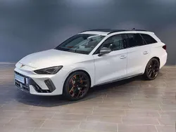 Glacial weiß metallic Gebraucht 2025 Cupra Leon VZ Kombi | 50.868 € (Teuer)