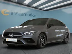 Grau Gebraucht 2021 Mercedes CLA250e Limousine | 32.099 € (Fairer Preis)