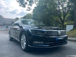 Schwarz Gebraucht 2016 VW Passat Kombi | 13.000 €