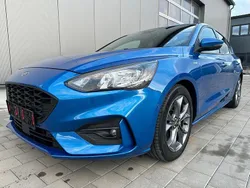 Blau Gebraucht 2020 Ford Focus ST-Line Limousine | 15.990 € (Guter Preis)