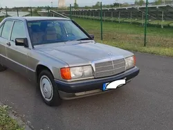 Beige Gebraucht 1990 Mercedes 190 Limousine | 4.000 €