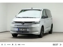 Silber Gebraucht 2024 VW Multivan Life Van / Kleinbus | 53.995 € (Guter Preis)