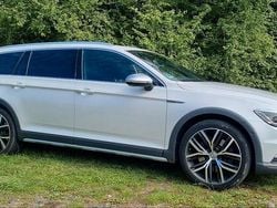 Weiß Gebraucht 2017 VW Passat Alltrack Kombi | 19.998 € (Guter Preis)