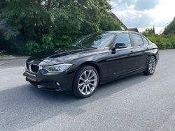 Schwarz Gebraucht 2012 BMW 320 Limousine | 11.400 € (Fairer Preis)