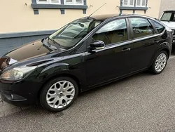 Schwarz Gebraucht 2009 Ford Focus Titanium Limousine | 2.500 € (Guter Preis)