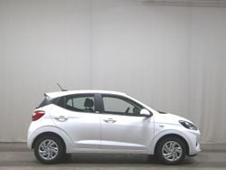 Weiss Gebraucht 2021 Hyundai i10 Select Kleinwagen | 8.780 € (Superpreis)