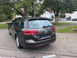 Braun Gebraucht 2015 VW Passat Kombi | 8.499 € (Superpreis)