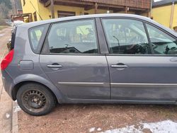 Grau Gebraucht 2007 Renault Scénic Van / Kleinbus | 1.300 € (Fairer Preis)