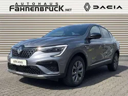 Graphitgrau metallic Neu 2025 Renault Arkana Techno SUV | 31.615 €