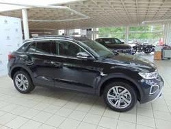 Deep black perleffekt Neu 2025 VW T-Roc Life SUV | 33.990 € (Guter Preis)