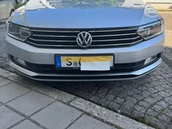 Silber Gebraucht 2016 VW Passat Comfortline Kombi | 14.000 €