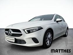 Weiss Gebraucht 2018 Mercedes A200 Progressive Van / Kleinbus | 15.950 € (Fairer Preis)