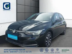 Deep black Gebraucht 2023 VW Golf VIII Active Limousine | 23.860 € (Fairer Preis)