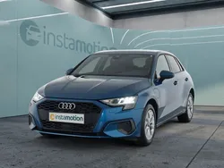 Blau Gebraucht 2022 Audi A3 Sportback e-tron Sport Limousine | 24.490 € (Fairer Preis)