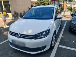 Weiß Gebraucht 2014 VW Touran Van / Kleinbus | 7.489 € (Teuer)