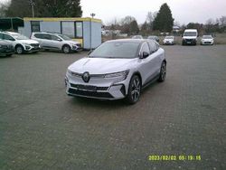Grau kqj + schwarz gne Gebraucht 2022 Renault Mégane Techno Limousine | 43.900 €