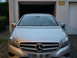 Silber Gebraucht 2013 Mercedes A180 Kleinwagen | 10.500 €