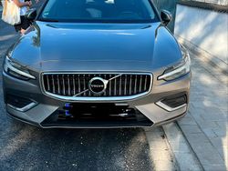 Gebraucht 2019 Volvo V60 Inscription Kombi | 29.500 € (Fairer Preis)