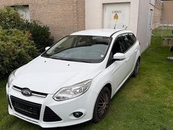 Weiß Gebraucht 2014 Ford Focus Kombi | 4.800 € (Guter Preis)