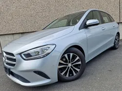 Silber Gebraucht 2020 Mercedes B180 Van / Kleinbus | 17.999 € (Fairer Preis)