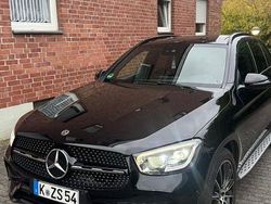 Schwarz Gebraucht 2019 Mercedes GLC300 AMG line SUV | 38.000 € (Teuer)