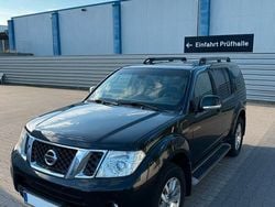 Schwarz Gebraucht 2014 Nissan Pathfinder Platinum SUV | 18.000 € (Teuer)
