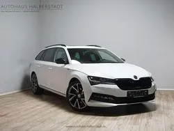 Moon weiß metallic (metallic) Gebraucht 2020 Skoda Superb SportLine Kombi | 29.490 € (Fairer Preis)