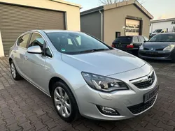 Silber Gebraucht 2011 Opel Astra Limousine | 8.390 € (Teuer)