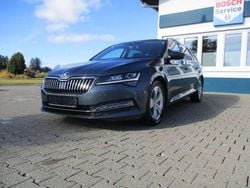 Seda quartz/quartz grey Gebraucht 2019 Skoda Superb Premium Edition Kombi | 22.000 € (Fairer Preis)