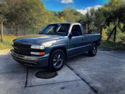 Grau Gebraucht 2000 Chevrolet Silverado SUV | 10.999 €