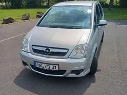 Silber Gebraucht 2006 Opel Meriva Van / Kleinbus | 1.200 € (Superpreis)