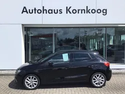 Mitternachtsschwarz (metallic) Gebraucht 2023 Seat Ibiza FR-Line Limousine | 16.590 € (Fairer Preis)