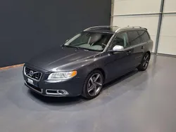 Grau Gebraucht 2012 Volvo V70 R-Design Kombi | 12.950 € (Teuer)