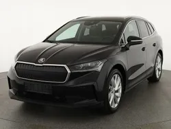 Schwarz magic perleffekt Gebraucht 2021 Skoda Enyaq iV Lodge SUV | 26.445 € (Teuer)
