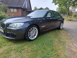 Grau Gebraucht 2015 BMW 750L Limousine | 22.300 € (Superpreis)